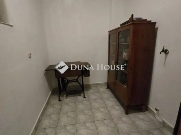 Eladó ház Pécs, Rigóder 104 nm