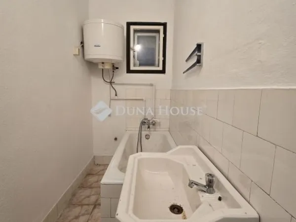 Eladó ház Pécs, Rigóder 104 nm