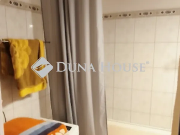 Eladó lakás Pécs, Kertváros 52 nm