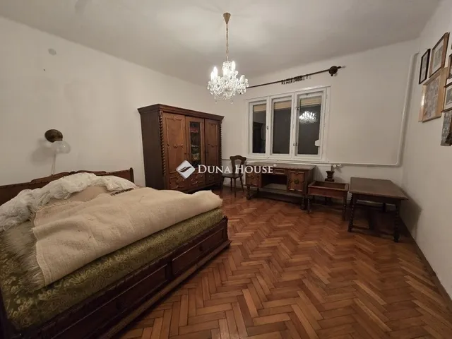 Eladó ház Pécs, Rigóder 104 nm