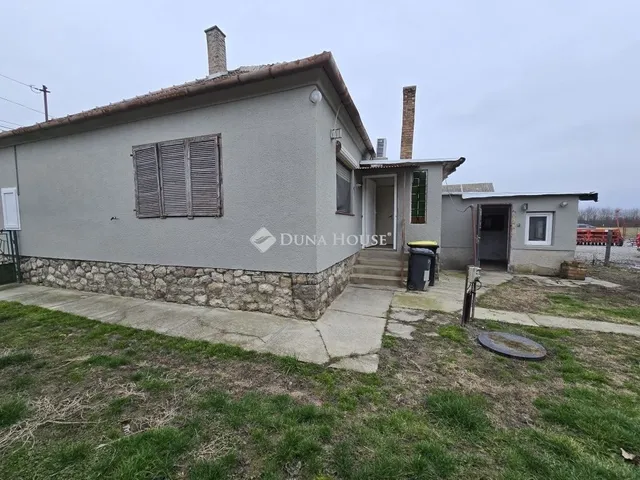 Eladó ház Kacsóta 80 nm
