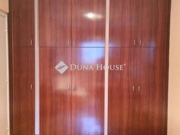 Eladó lakás Pécs, Kertváros 63 nm