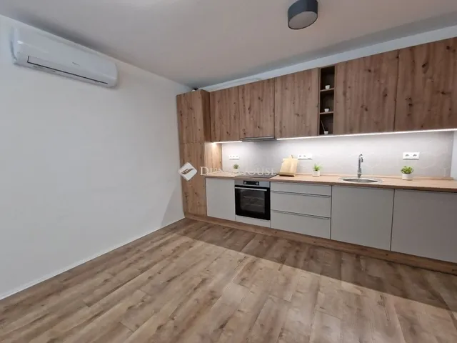 Eladó lakás Pécs, Mecsekoldal 73 nm