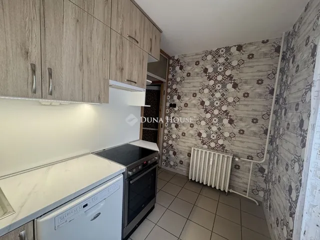 Eladó lakás Pécs, Kertváros 70 nm