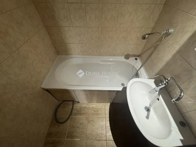 Eladó lakás Pécs, Kertváros 70 nm