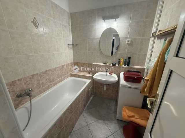 Eladó lakás Pécs, Kertváros 55 nm