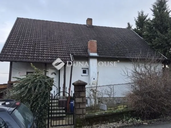 Eladó ház Pécs, Szabolcsfalu 216 nm