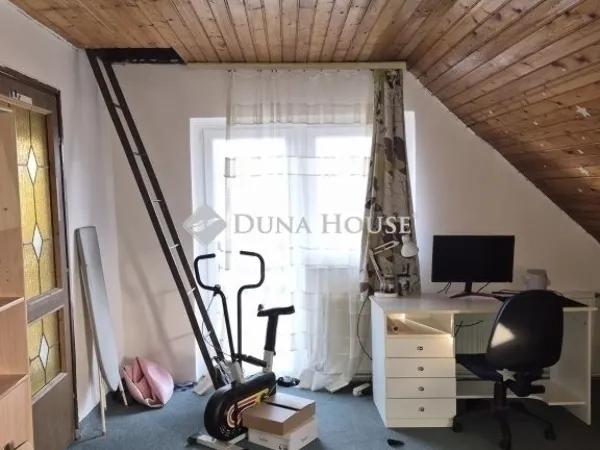 Eladó ház Pécs, Szabolcsfalu 216 nm