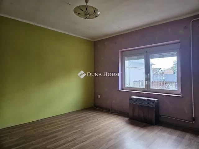 Eladó ház Pécs, Kertváros 180 nm