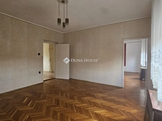 Eladó ház Pécs, Kertváros 180 nm