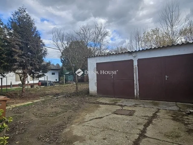 Eladó ház Pécs, Kertváros 180 nm