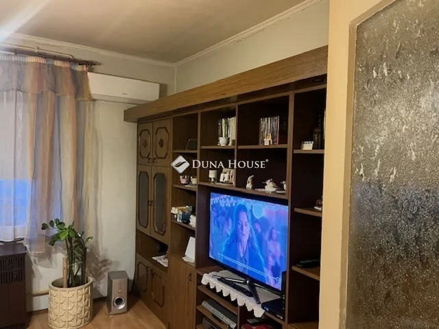 Eladó lakás Pécs, Ledina 28 nm