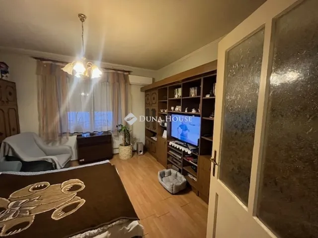 Eladó lakás Pécs 28 nm