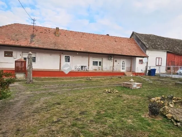 Eladó ház Geresdlak 90 nm
