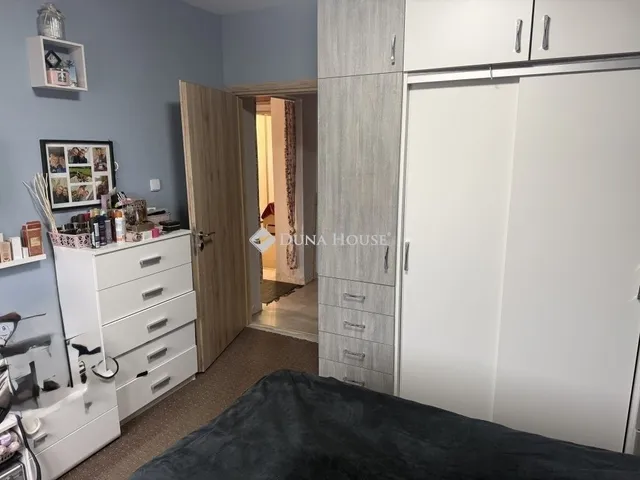 Eladó lakás Pécs, Kertváros 74 nm