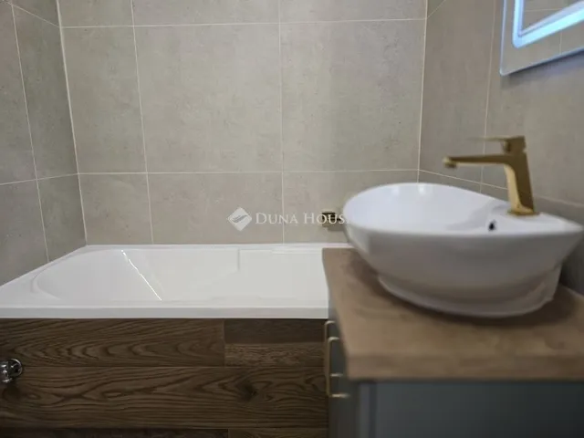 Eladó lakás Pécs, Kertváros 39 nm