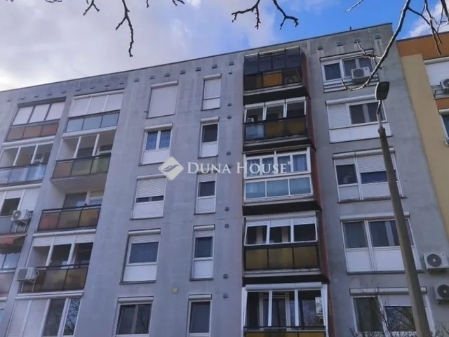 Eladó lakás Pécs, Kertváros 50 nm