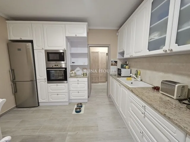 Eladó ház Pécs, Tettye 215 nm