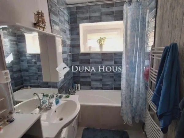 Eladó ház Pécs, Patacs 93 nm