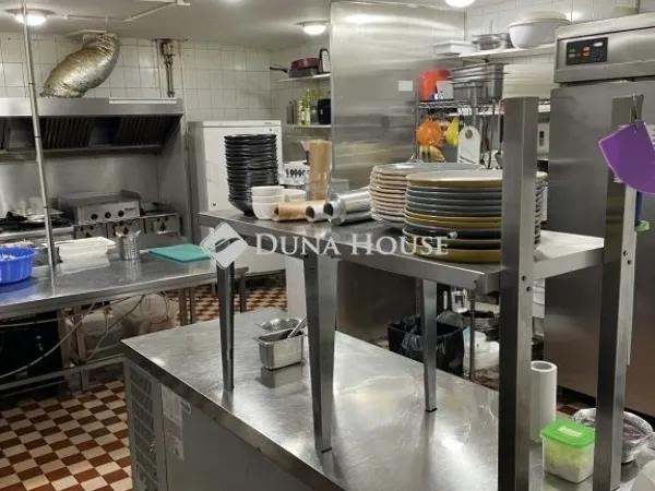 Eladó ház Pécs 200 nm