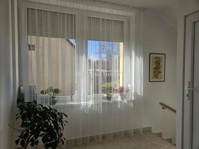 Eladó ház Pécs 215 nm