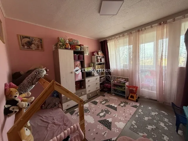 Eladó lakás Pécs, Kertváros 73 nm