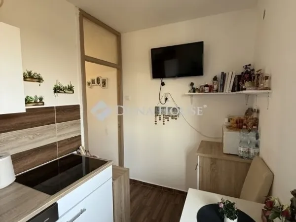 Eladó lakás Pécs, Kertváros 73 nm