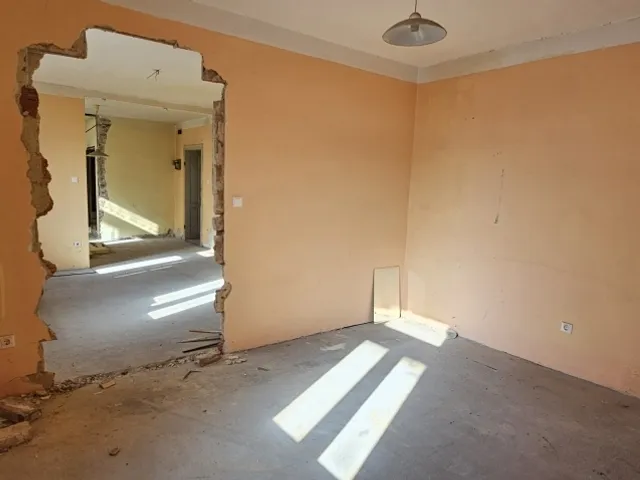 Eladó lakás Pécs, Ledina 119 nm