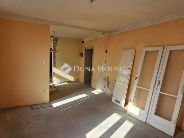 Eladó lakás Pécs, Ledina 119 nm