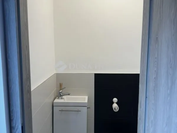 Eladó lakás Pécs, Mecsekoldal 80 nm