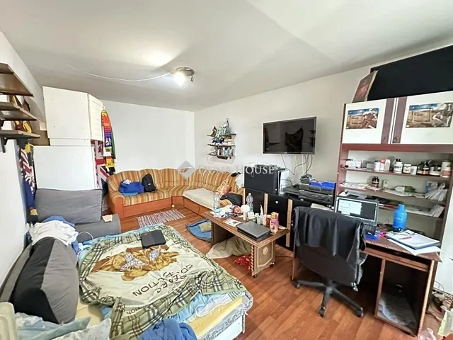 Eladó lakás Pécs, Kertváros 63 nm