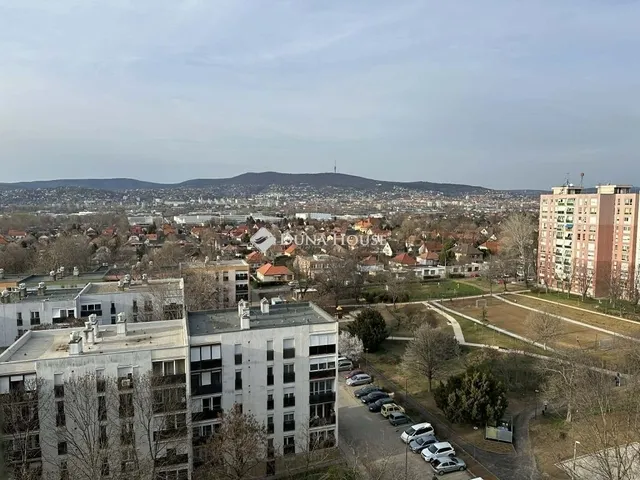 Eladó lakás Pécs, Kertváros 63 nm