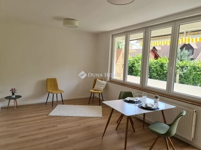 Eladó lakás Pécs, Mecsekoldal 73 nm