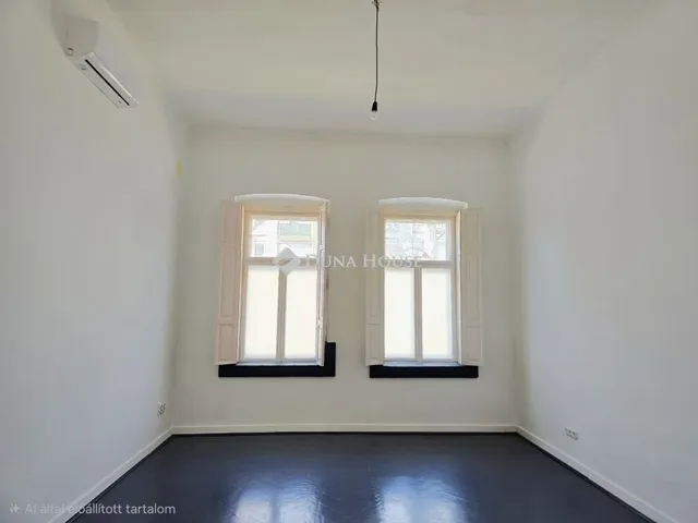 Eladó lakás Pécs, Belváros 120 nm