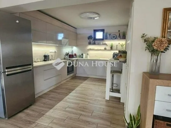 Eladó ház Pécs, Tettye 360 nm