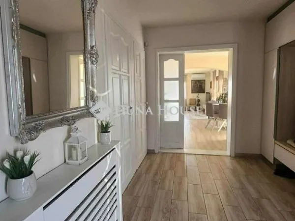 Eladó ház Pécs, Tettye 360 nm