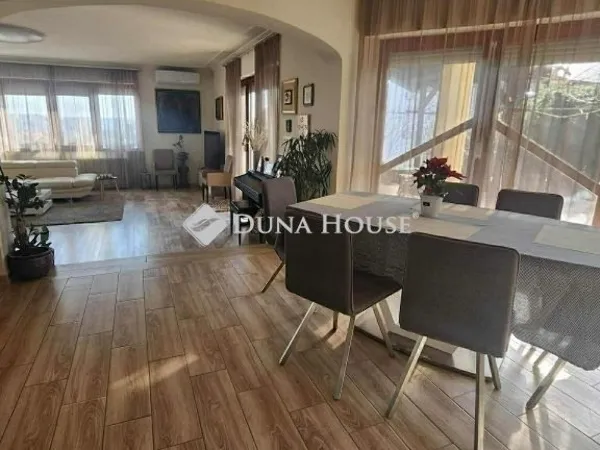 Eladó ház Pécs, Tettye 360 nm