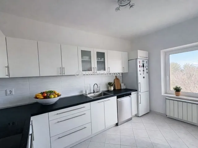 Eladó ház Pécs, Mecsekoldal 151 nm