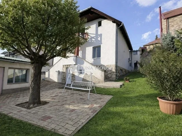 Eladó ház Pécs, Mecsekoldal 151 nm