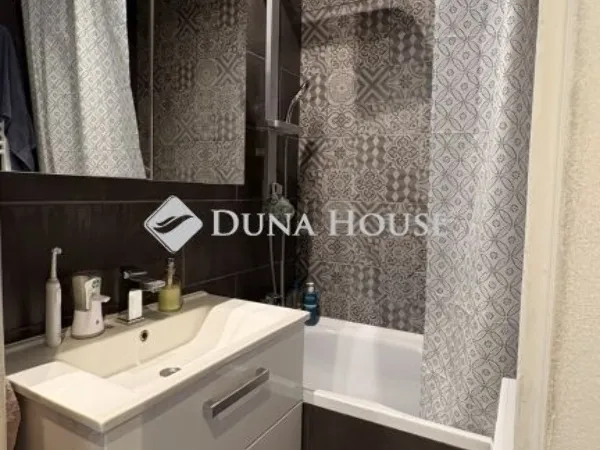 Eladó lakás Pécs, Egyetemváros 64 nm