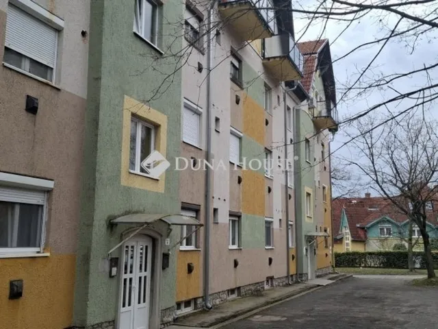 Eladó lakás Pécs 49 nm