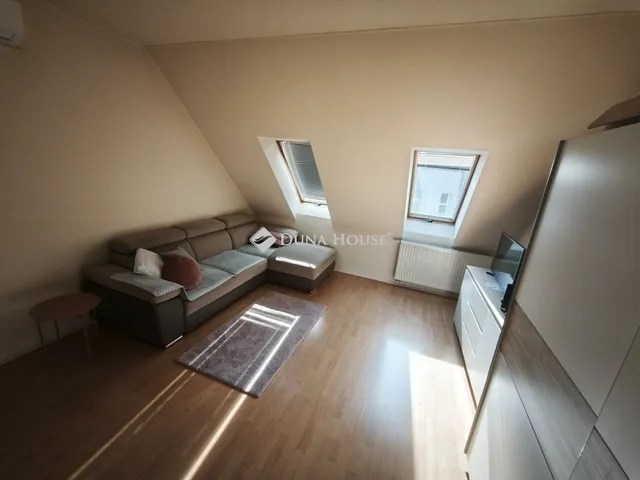 Eladó lakás Pécs, Diós 33 nm