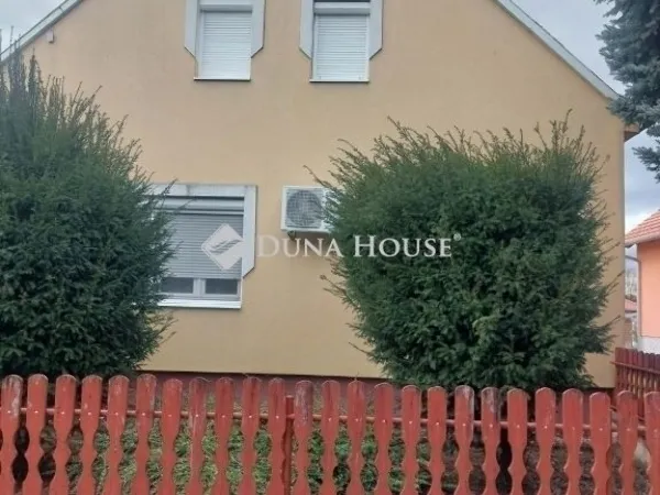 Eladó ház Kozármisleny 180 nm