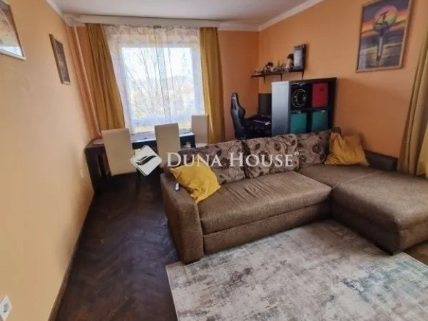 Eladó lakás Pécs, Kertváros 73 nm