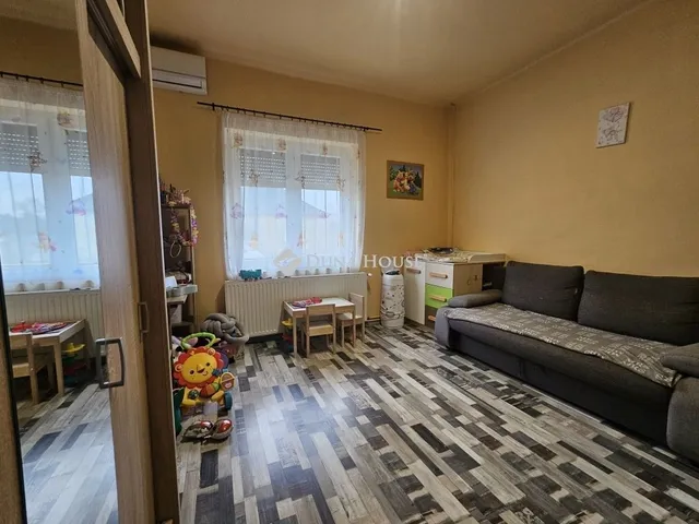 Eladó ház Kistótfalu 97 nm