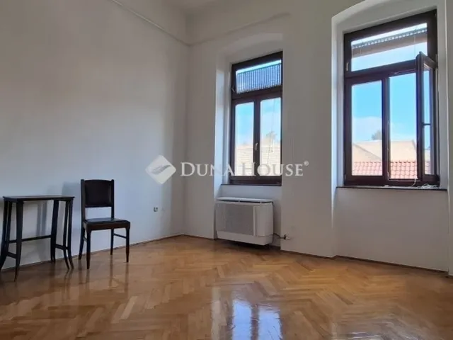 Eladó lakás Pécs, Belváros 70 nm