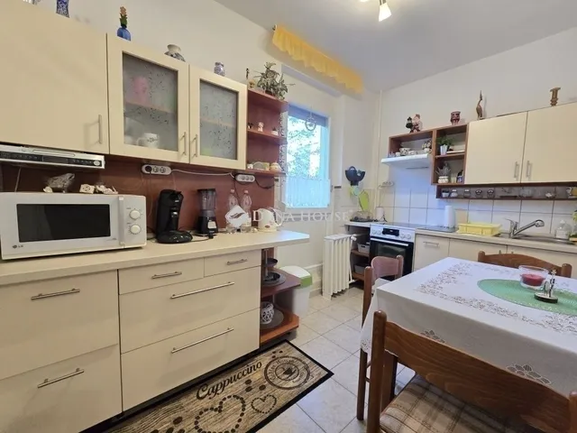 Eladó lakás Pécs, Kertváros 52 nm