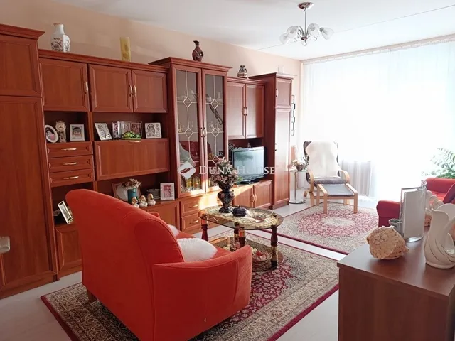 Eladó lakás Pécs, Kertváros 68 nm