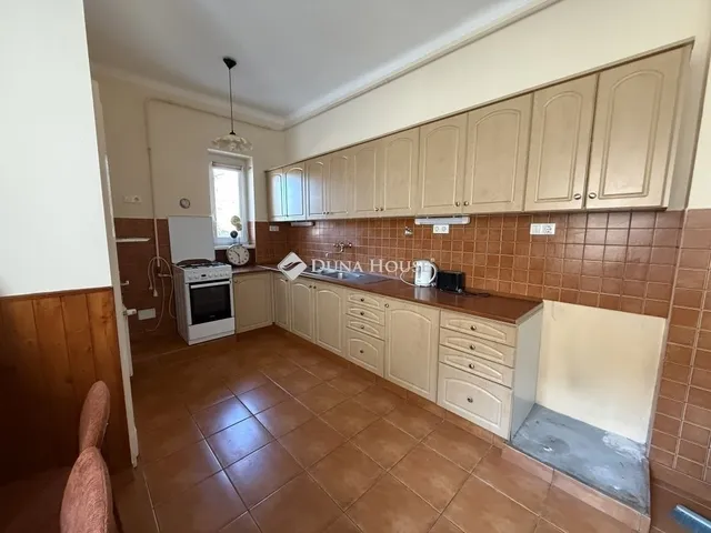 Eladó lakás Pécs, Belváros 106 nm