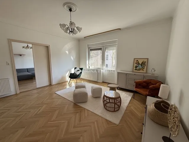 Eladó lakás Pécs, Belváros 106 nm